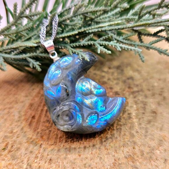 Nature Labradorite Carved Flashy Sleeping Rabbit On  Moon Pendant Necklace - Picture 8 of 10